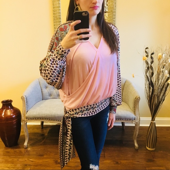 NWT Long Puff Sleeves Top - Picture 7 of 7